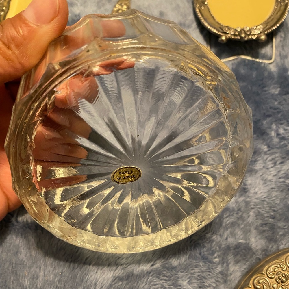 Vintage Silver Plated Vanity/Mirror/Brush/Comb/Po… - image 4